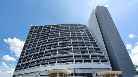 新加坡滨海湾宾乐雅臻选酒店门窗工程-楼上楼门窗